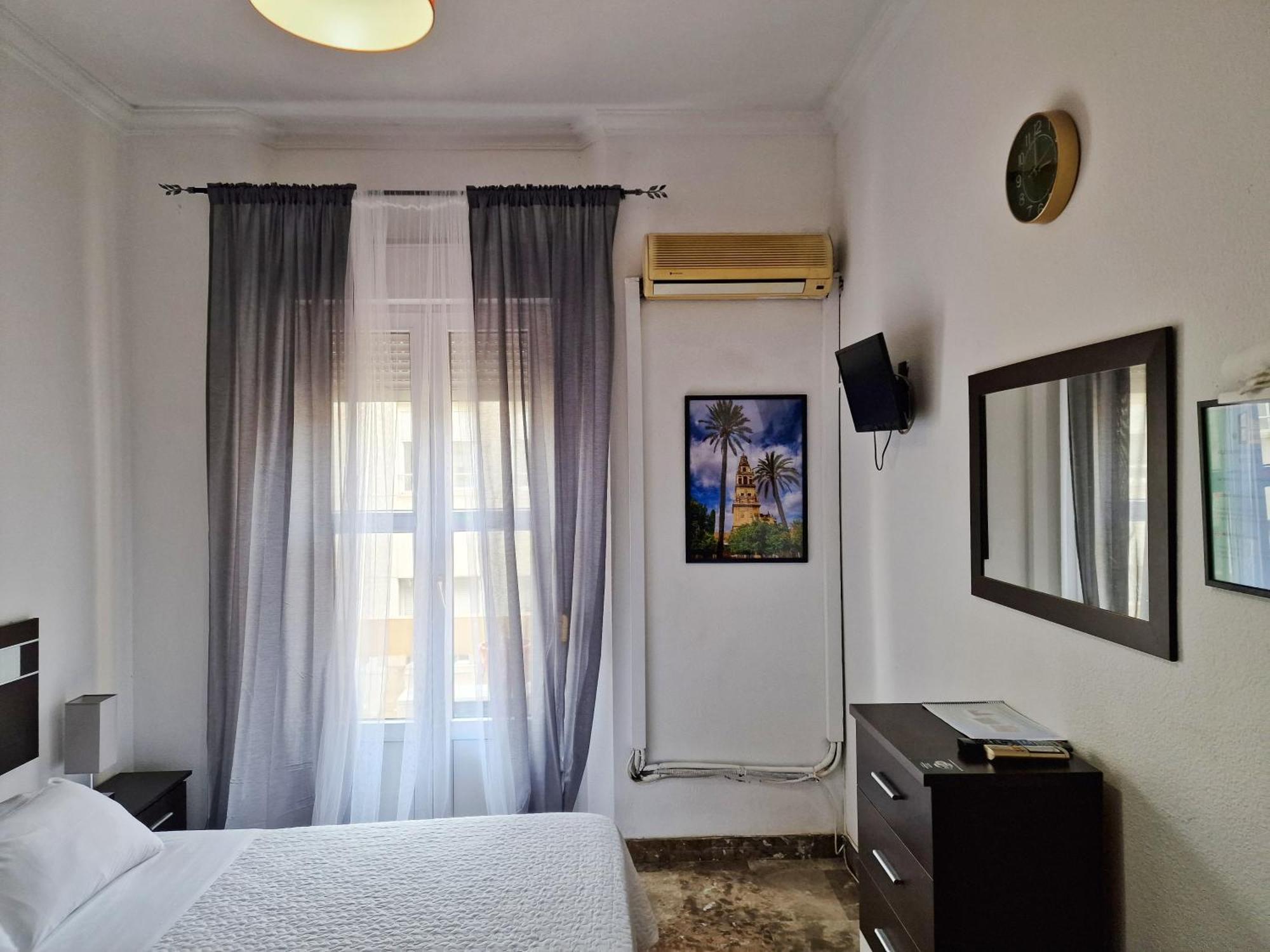Apartamento El Duque - Plaza De Las Tendillas Cordoba Room photo